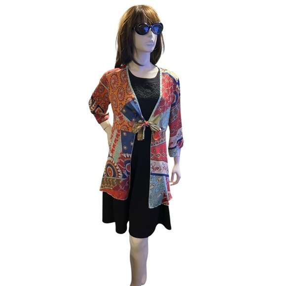 CAbi Women’s Medium Tie Top Satin Tie Knot Front - Picture 2 of 9